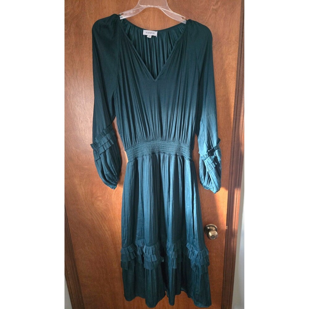 Evereve Satin Long Sleeve Tiered Dress Hunter Green Size Medium Cocktail Party
